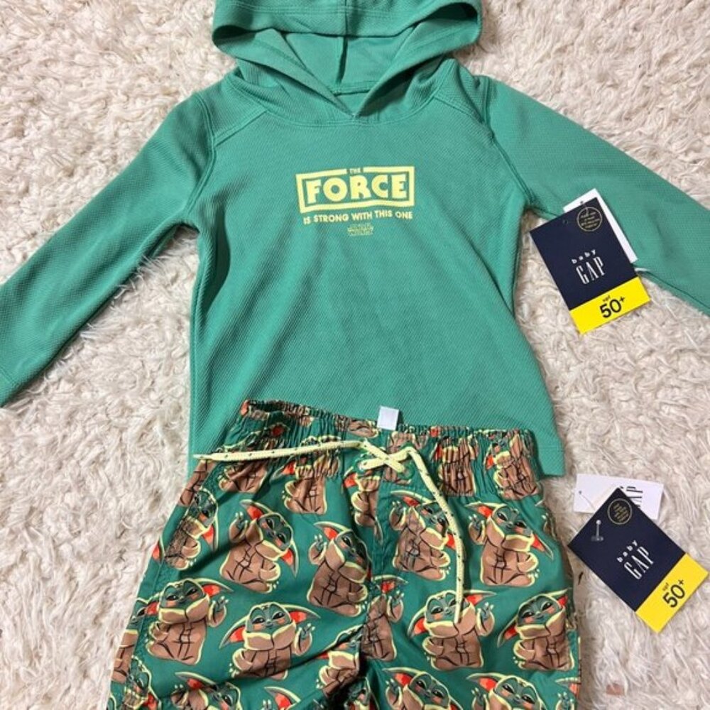 NWT Gap Baby boys star-wars rash guard & trunks-12-18M